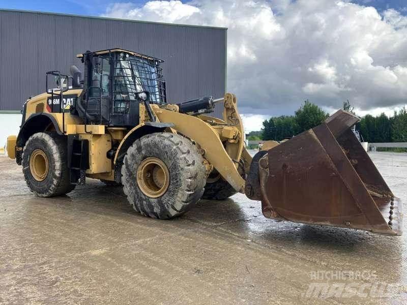 CAT 966M Iekrāvēji uz riteņiem