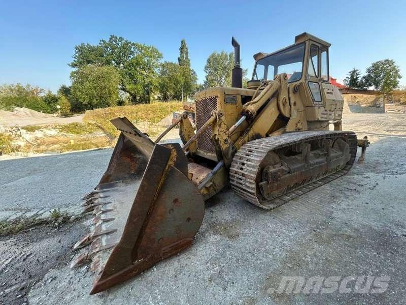 CAT 977K Kāpurķēžu iekrāvēji