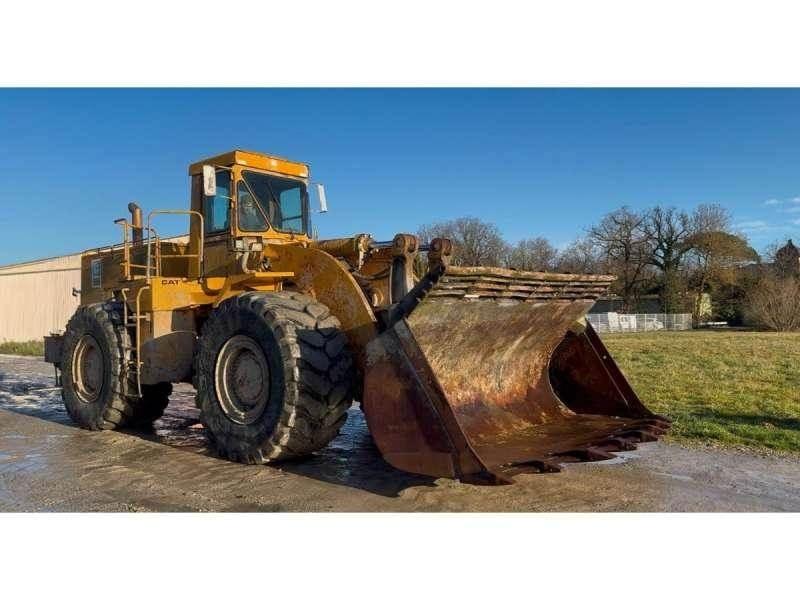 CAT 988B Iekrāvēji uz riteņiem