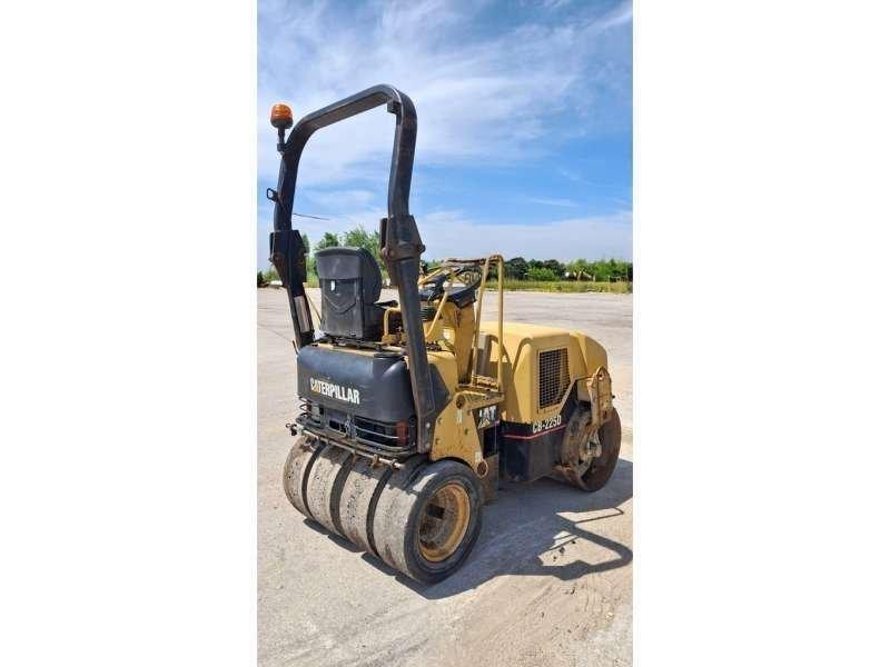CAT CB225D Augsnes blīvētāji