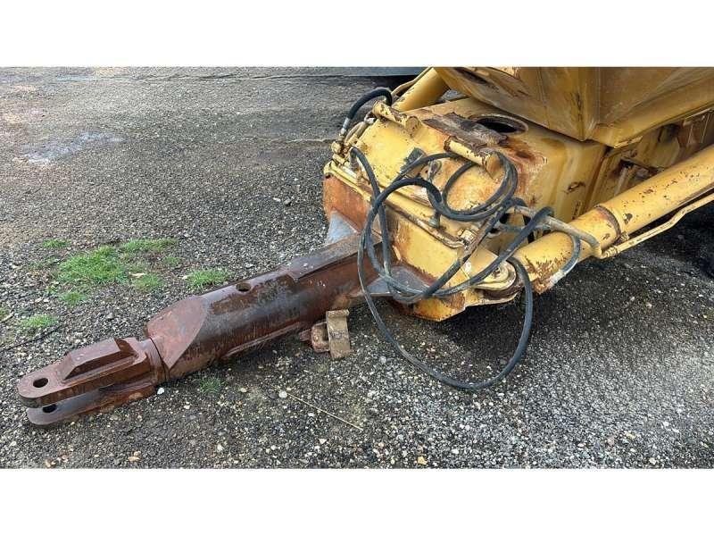 CAT D250B Pašizgāzējs