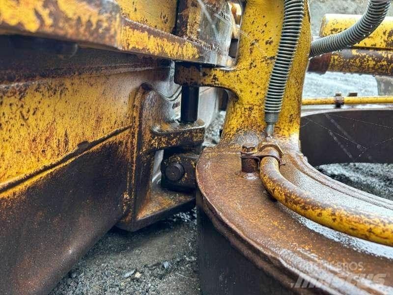 CAT D4H LGP Kāpurķēžu buldozeri