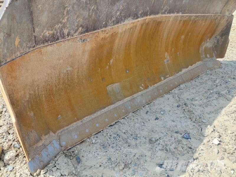 CAT D6T LGP Kāpurķēžu buldozeri