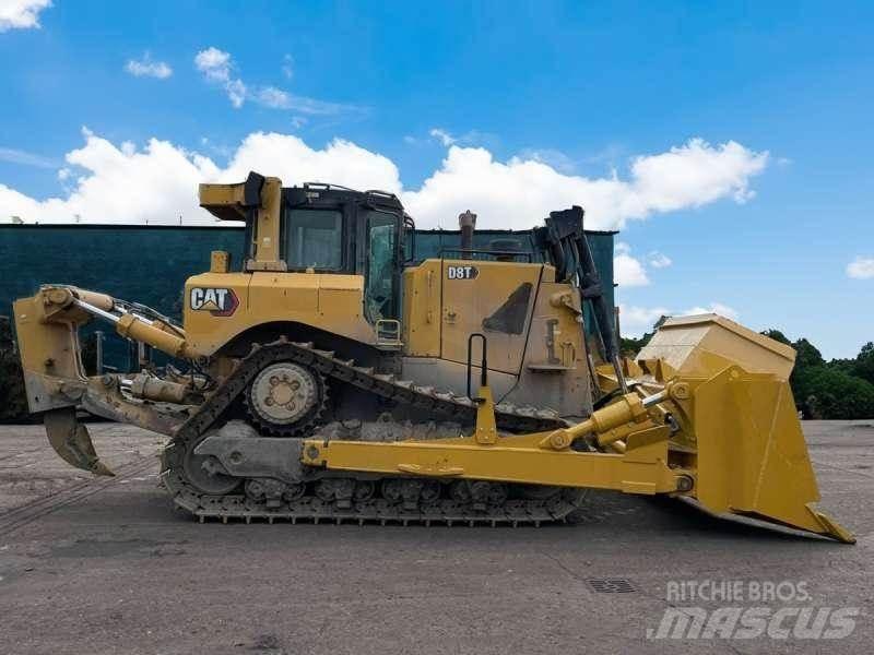 CAT D8T Kāpurķēžu buldozeri