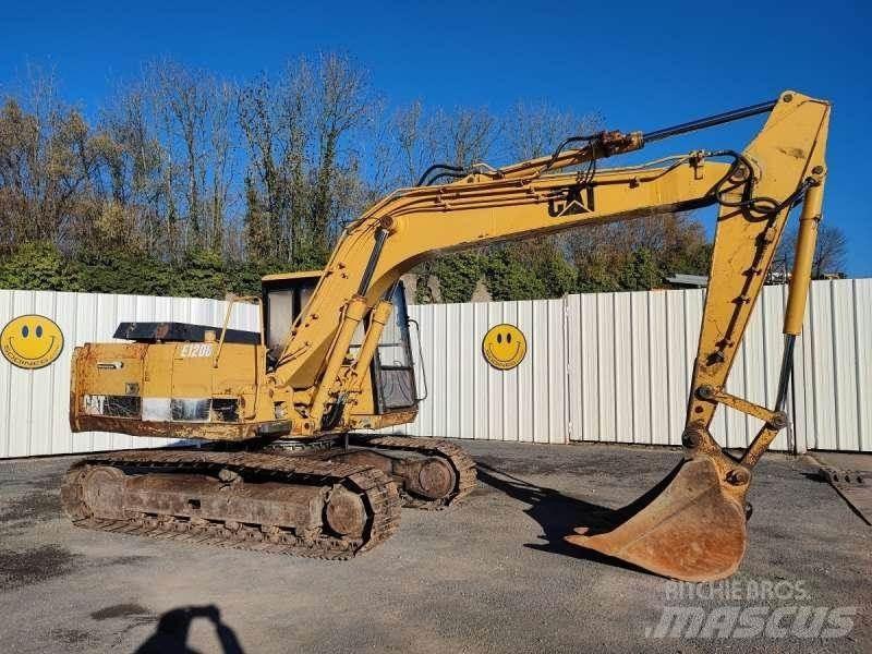 CAT E120B Kāpurķēžu ekskavatori