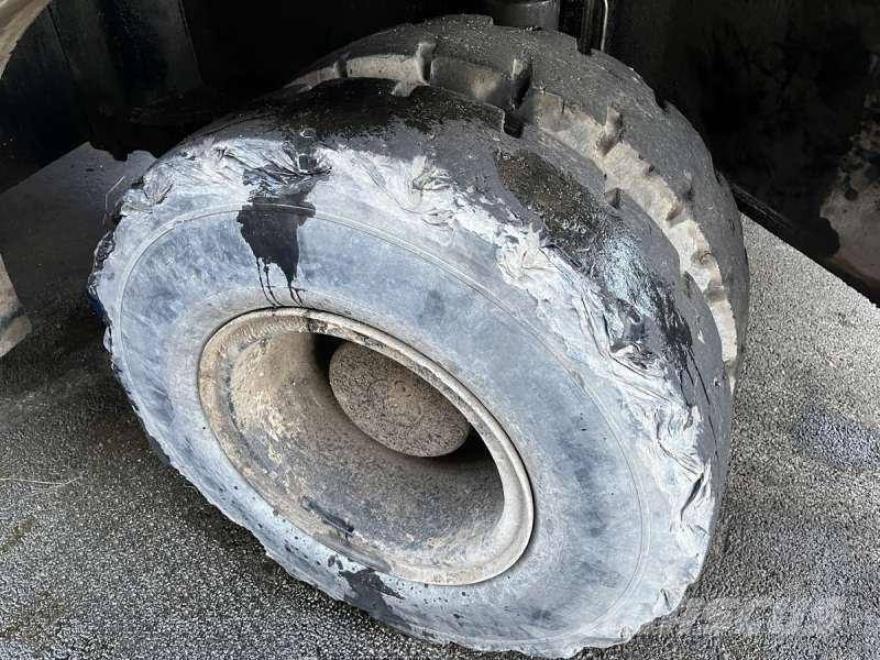 CAT M325D MH Industriālie iekrāvēji