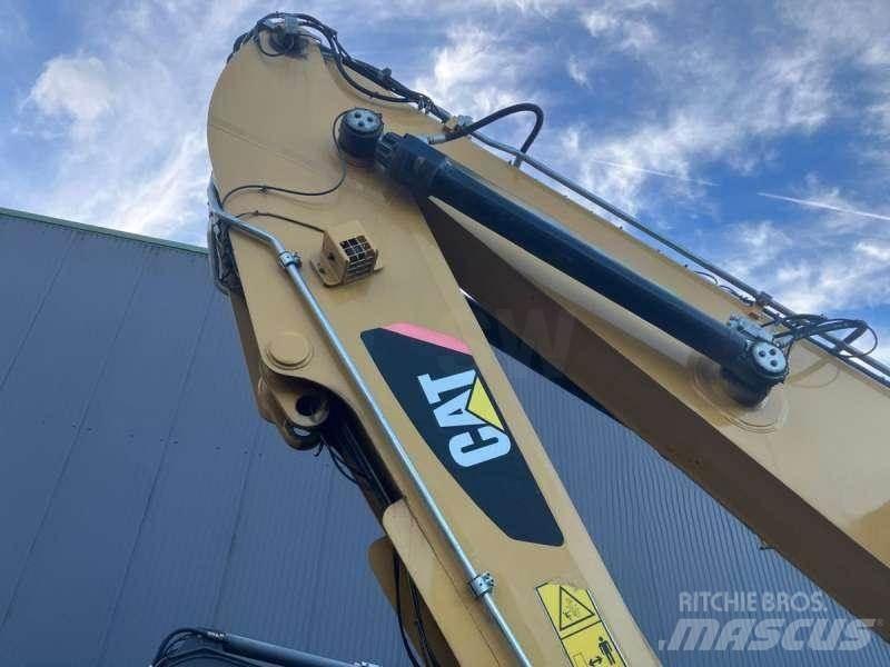 CAT MH3022 Industriālie iekrāvēji