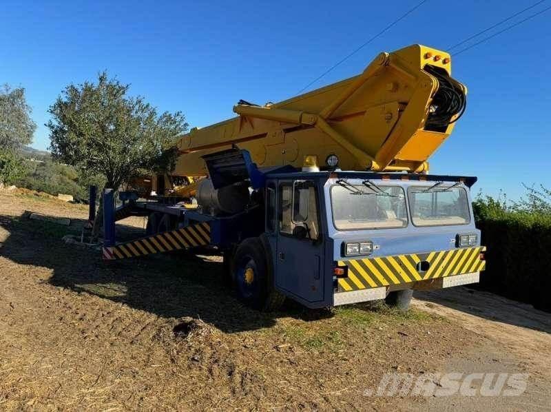 Condor 125/S Visurgājēji celtņi