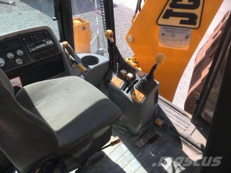 JCB 3CX Ekskavatori-iekrāvēji