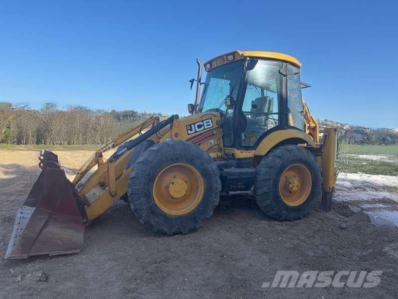 JCB 4CX Ekskavatori-iekrāvēji