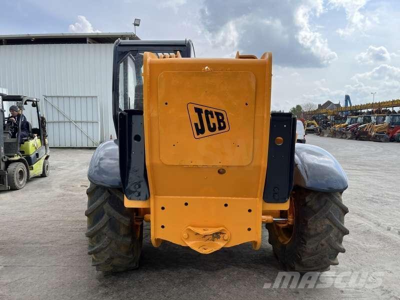 JCB 532-120 Teleskopiskie manipulatori