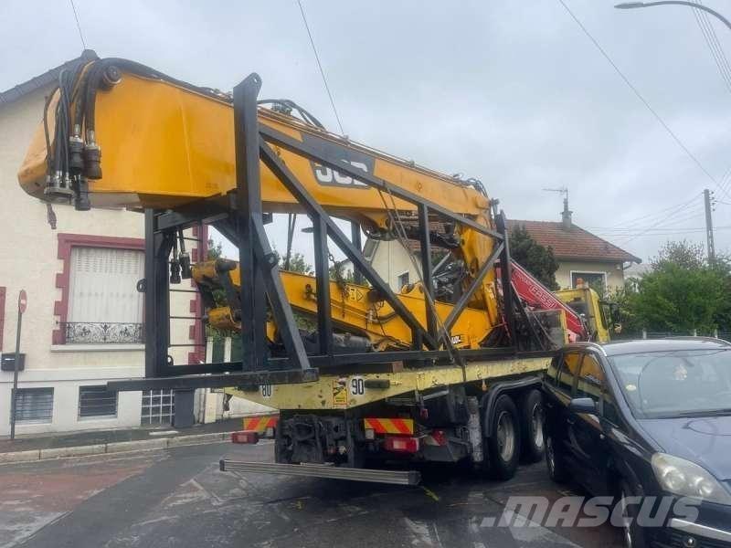 JCB JS360 Demontāžas ekskavators