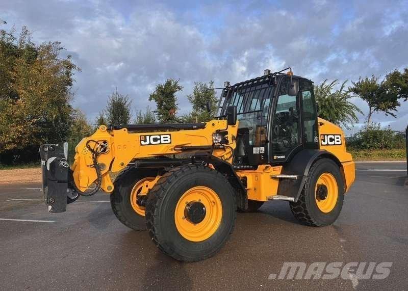 JCB TM320 Teleskopiskie manipulatori