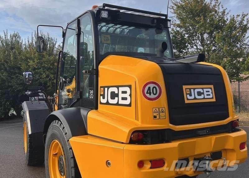 JCB TM320 Teleskopiskie manipulatori