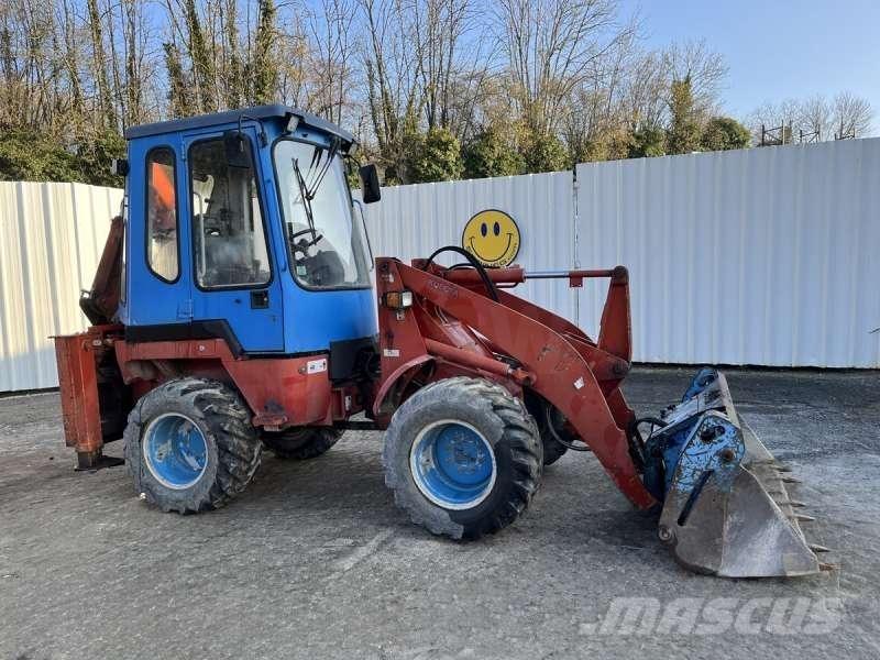 Kubota R520 Ekskavatori-iekrāvēji