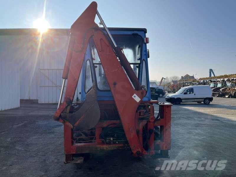 Kubota R520 Ekskavatori-iekrāvēji