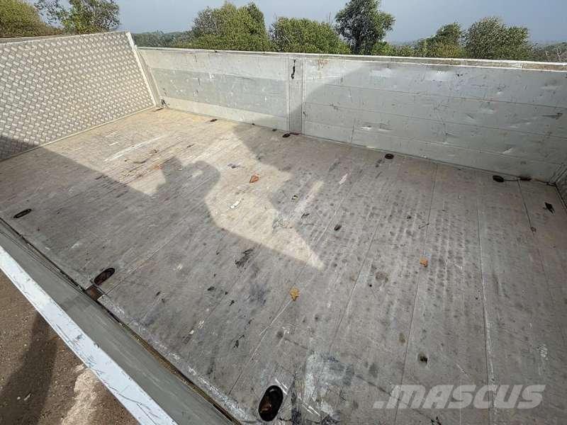 Scania R420 Platformas/izkraušana no sāniem