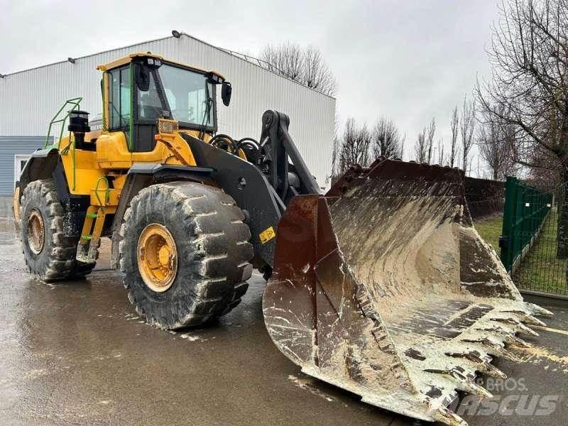 Volvo L220H Iekrāvēji uz riteņiem