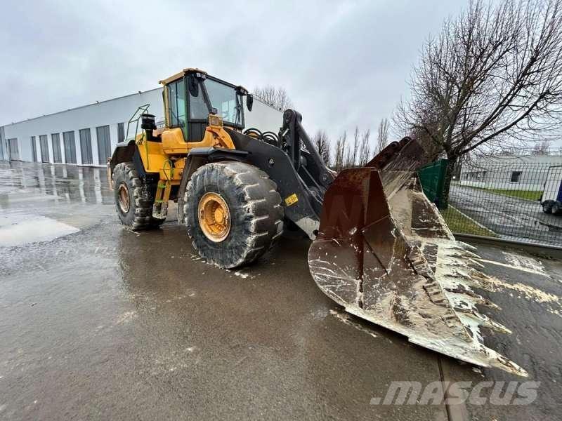 Volvo L220H Iekrāvēji uz riteņiem