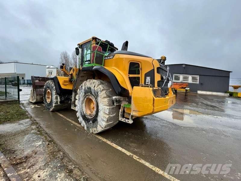 Volvo L220H Iekrāvēji uz riteņiem