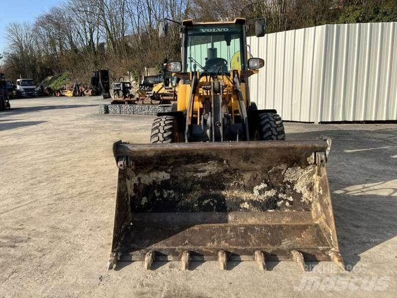 Volvo L28F Mini iekrāvēji