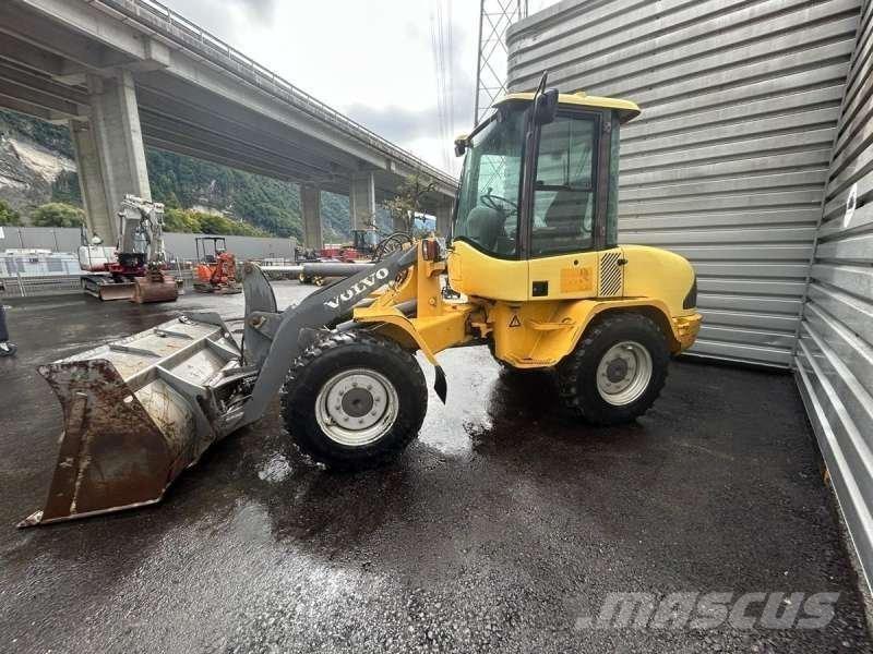 Volvo L30Z Mini iekrāvēji