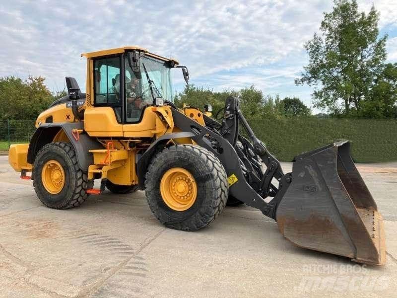Volvo L90H Iekrāvēji uz riteņiem