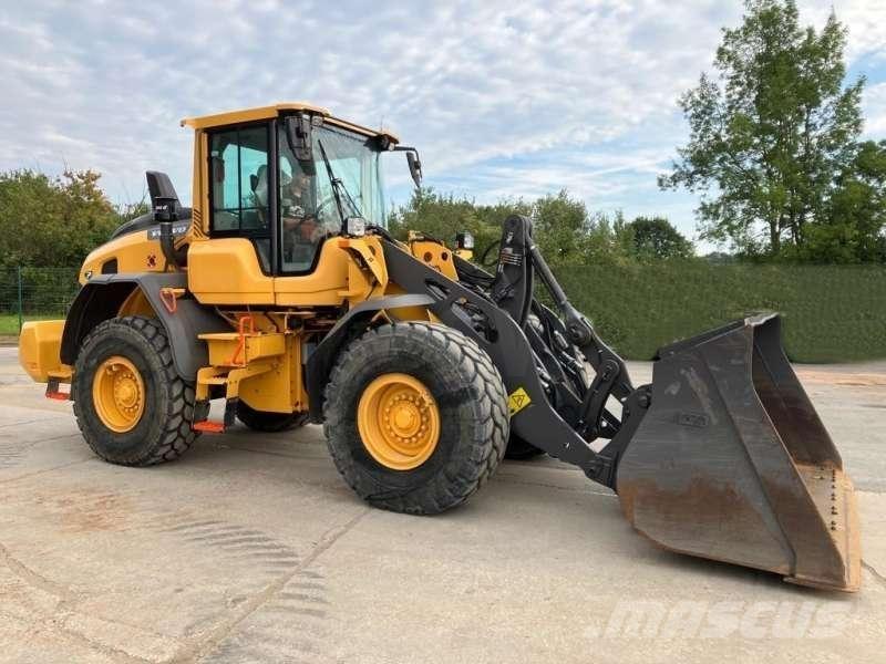 Volvo L90H Iekrāvēji uz riteņiem