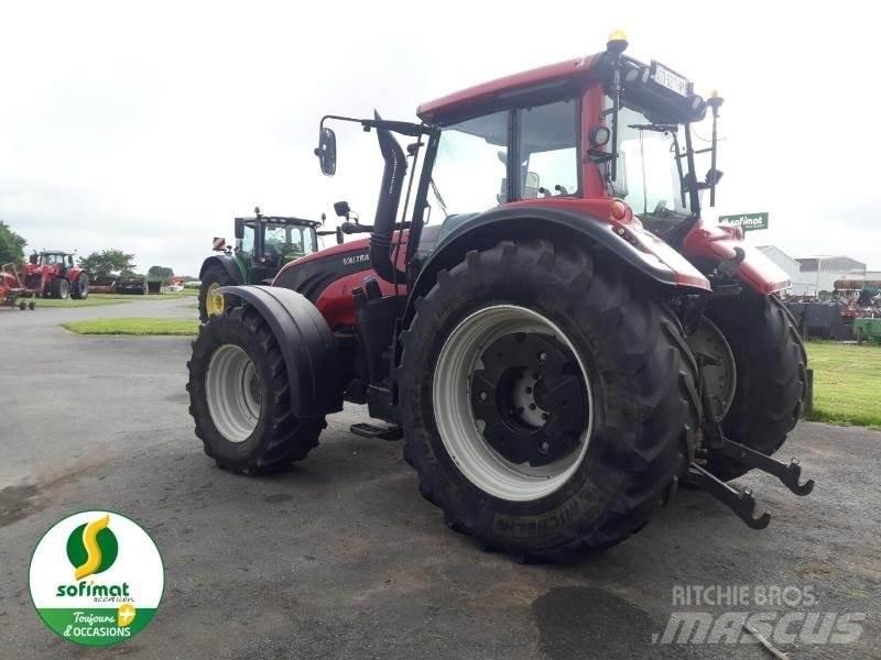 Valtra T183 Traktori