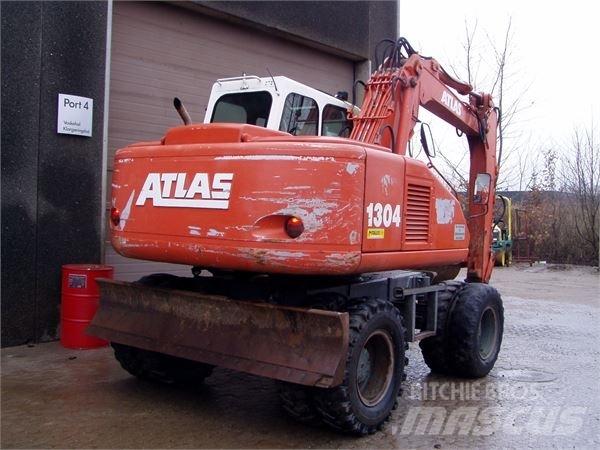 Atlas 1304M Ekskavatori uz riteņiem