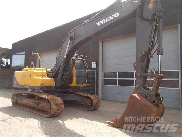 Volvo EC210LC Kāpurķēžu ekskavatori
