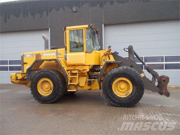 Volvo L120D Iekrāvēji uz riteņiem