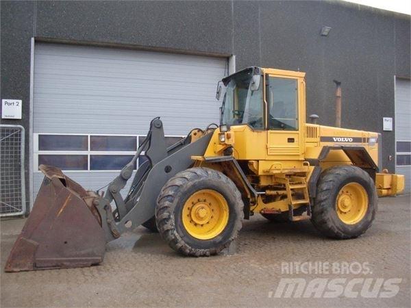 Volvo L90C Iekrāvēji uz riteņiem