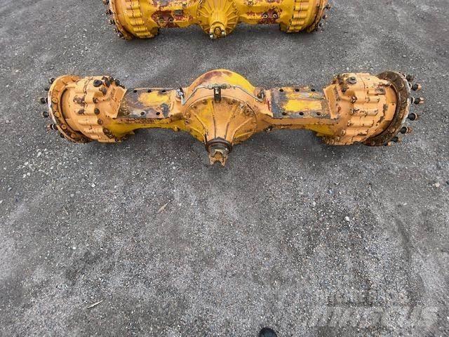 CASE 821 c axles Asis