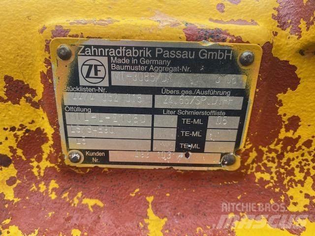 CASE 821 c axles Asis