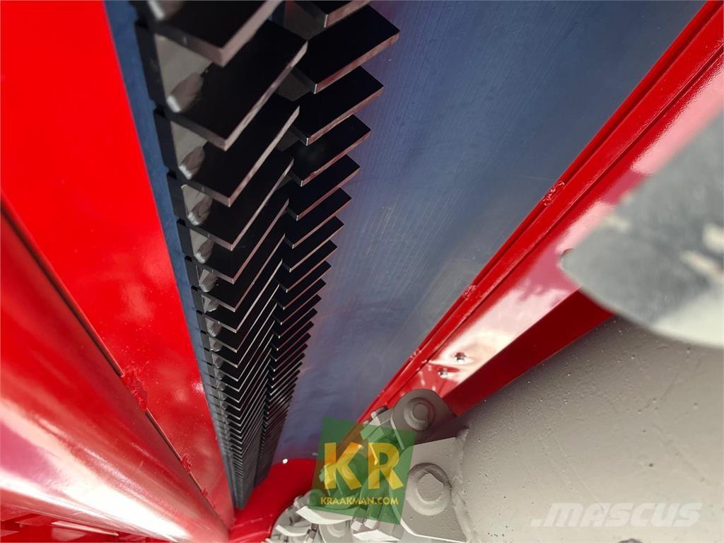 Dücker UM Pļaujmašīnas/pašgājēji