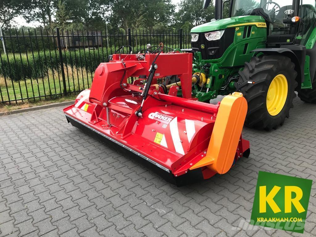 Dücker UM Pļaujmašīnas/pašgājēji