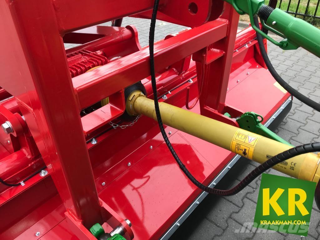 Dücker UM Pļaujmašīnas/pašgājēji