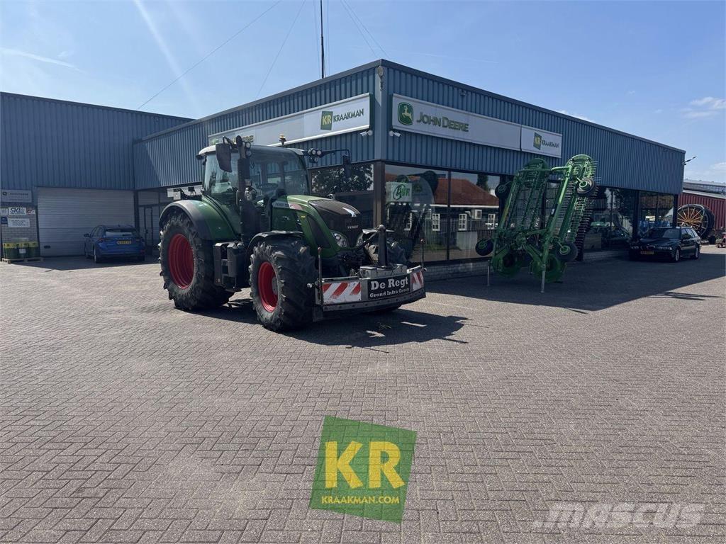 Fendt 720 Vario Traktori