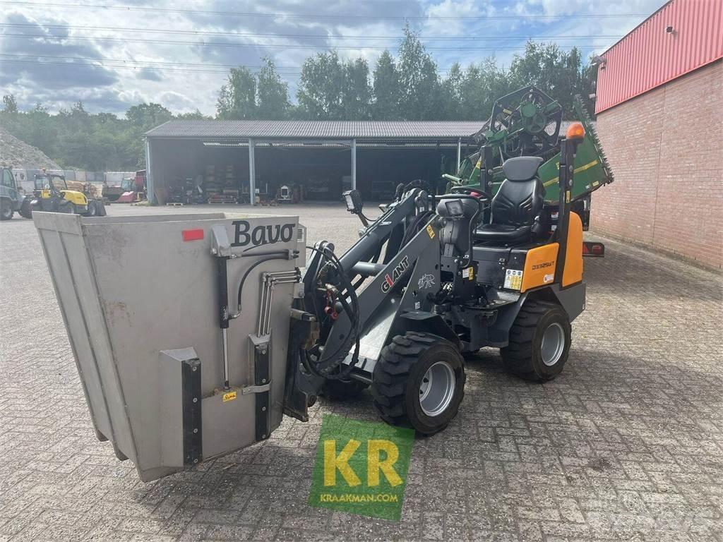 GiANT D332 Frontālie iekrāvēji un ekskavatori