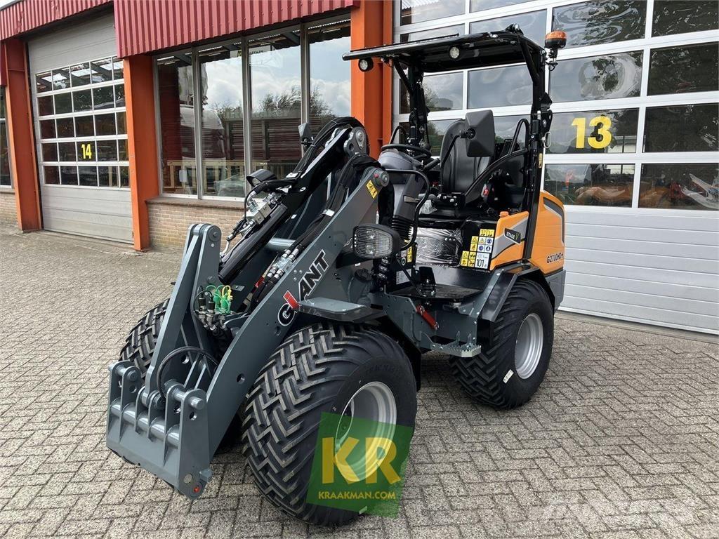 GiANT G2700 HD Frontālie iekrāvēji un ekskavatori