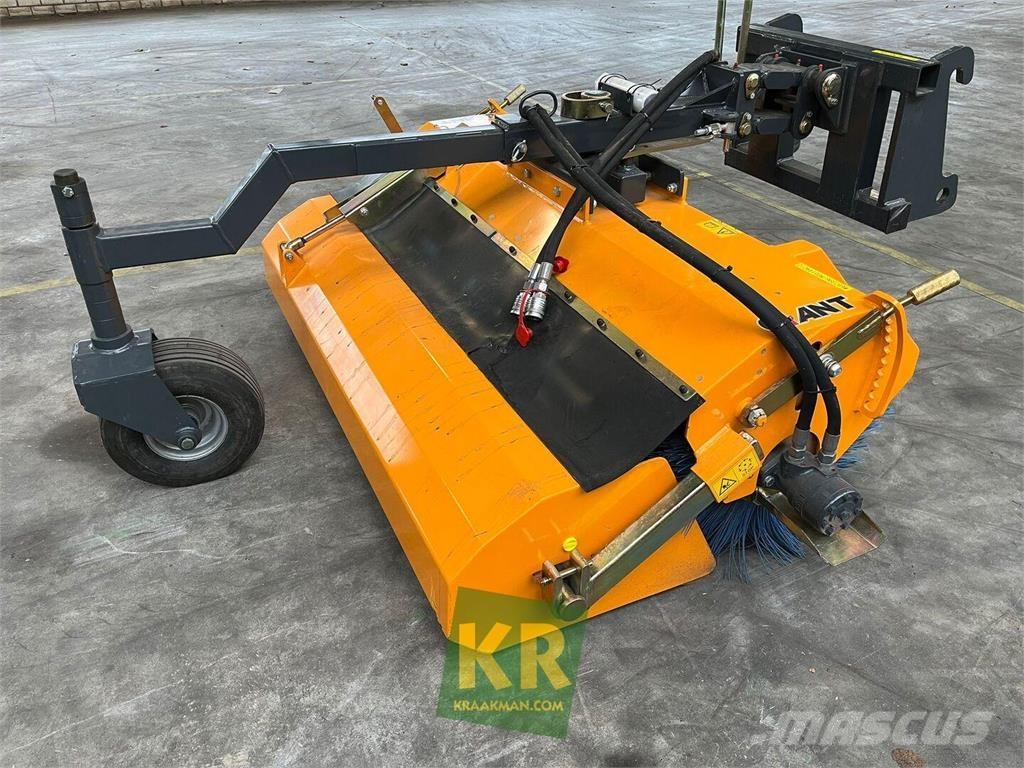 GiANT Veegmachine Ielu tīrīšanas mašīnas