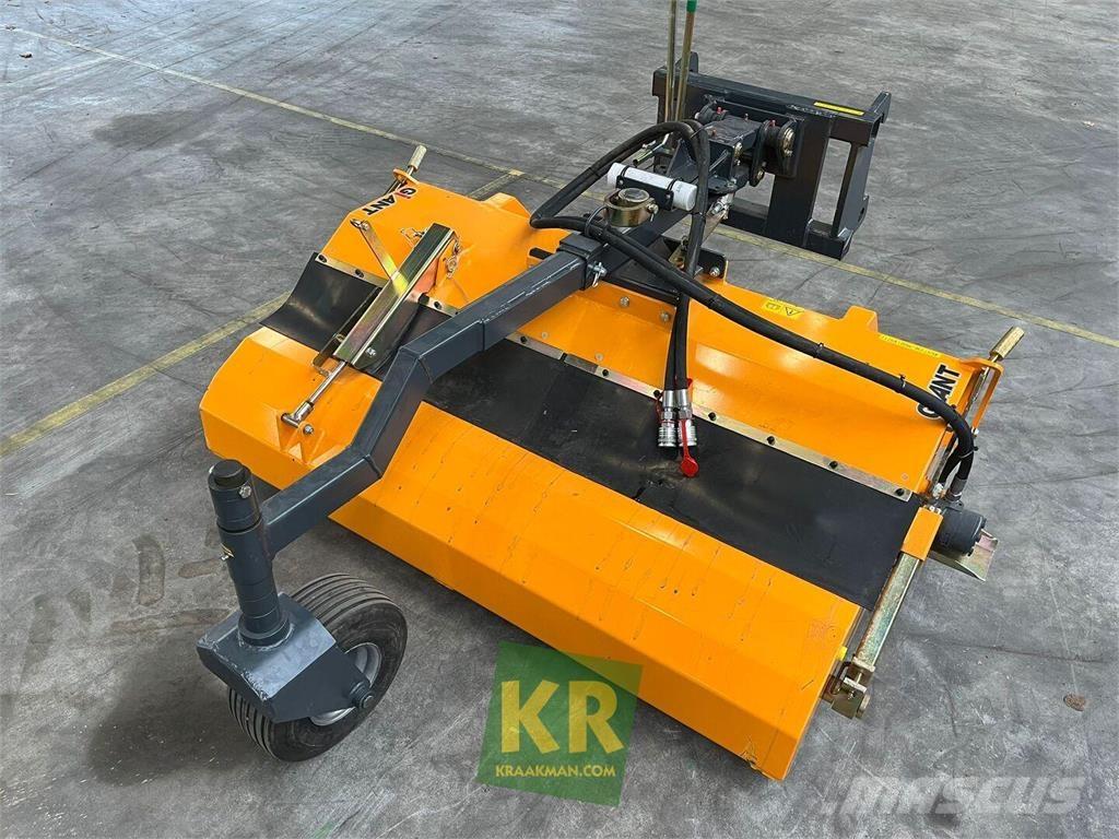 GiANT Veegmachine Ielu tīrīšanas mašīnas