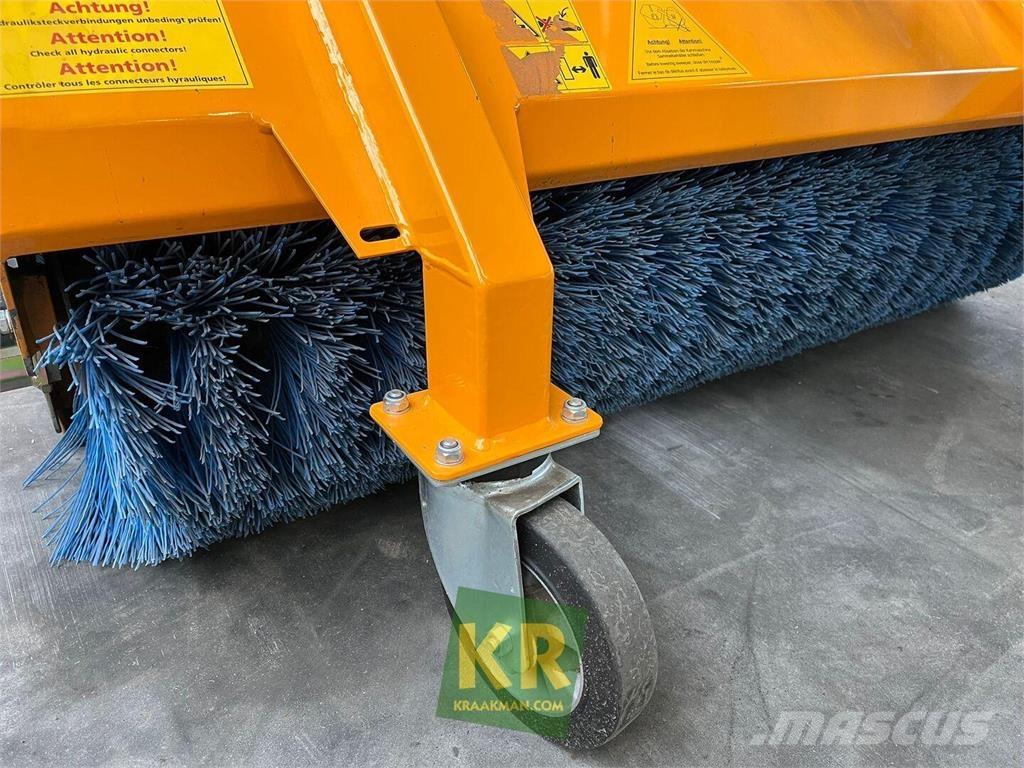 GiANT Veegmachine Ielu tīrīšanas mašīnas