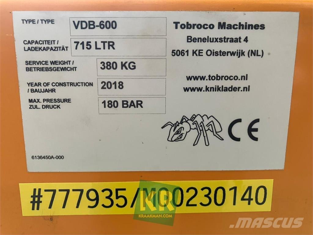 GiANT Verdeelbak Frontālie iekrāvēji un ekskavatori