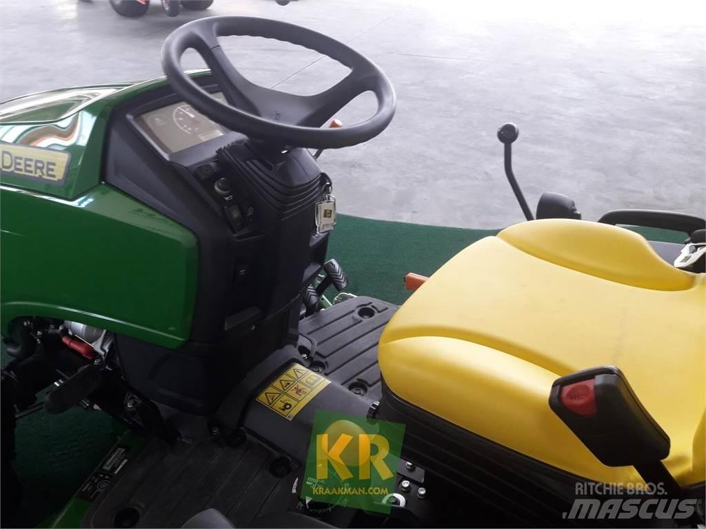 John Deere 1026R Kompaktie traktori