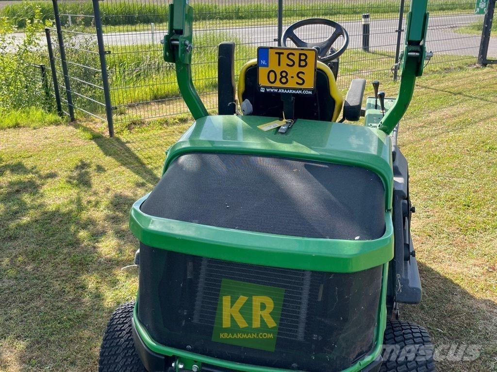John Deere 1580 Mauriņa pļāvēji nelīdzenai videi