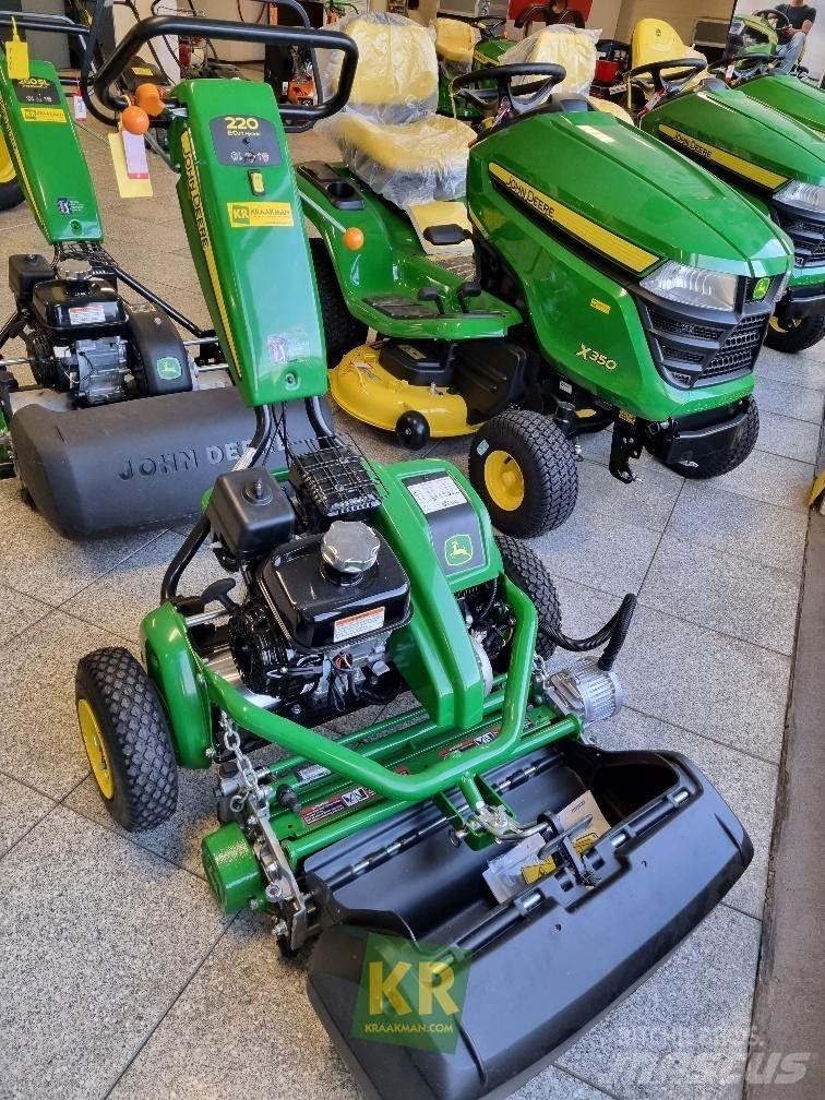 John Deere 220 Ražas novākšanas galvas