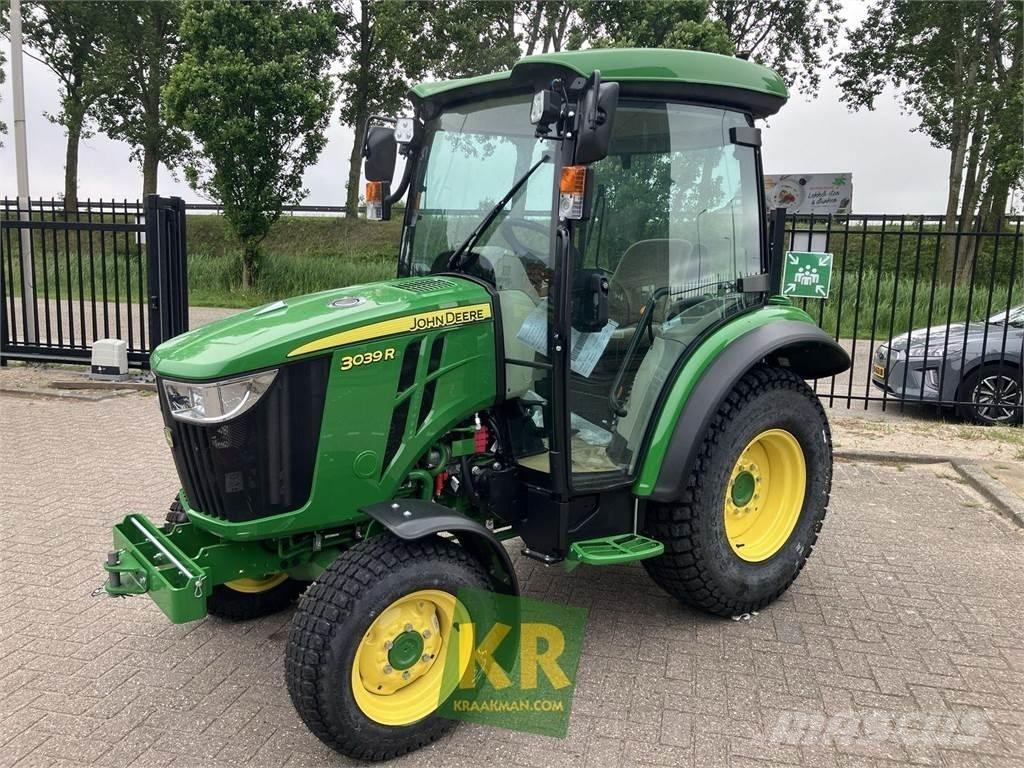 John Deere 3039R Kompaktie traktori