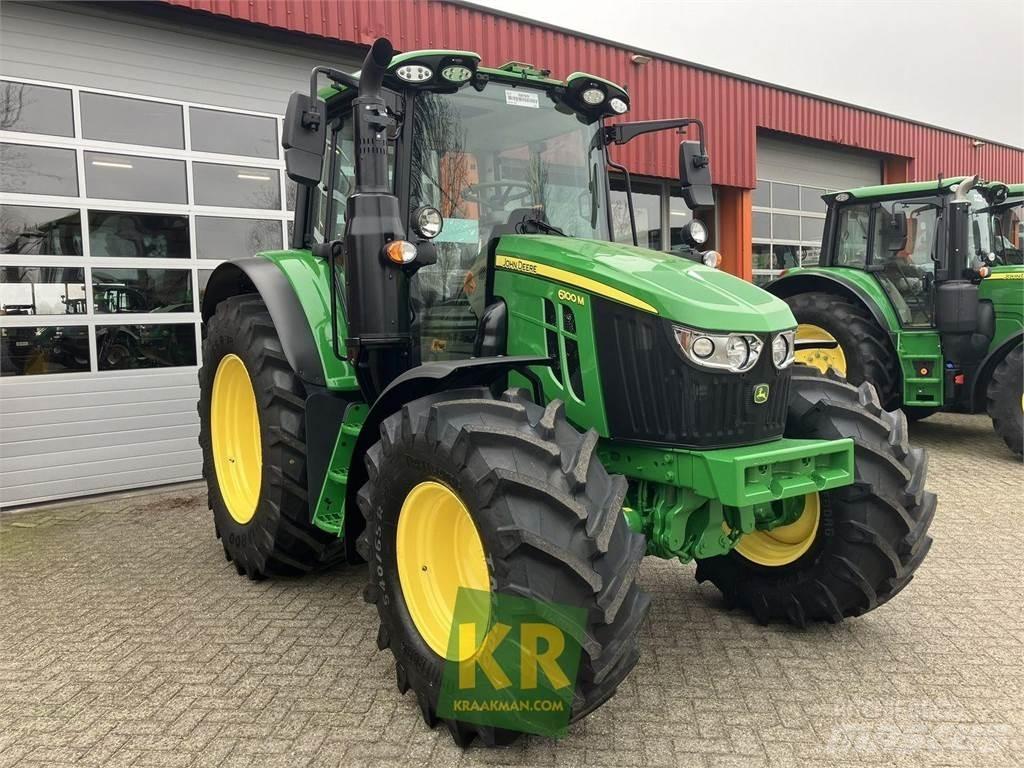 John Deere 6100M Traktori